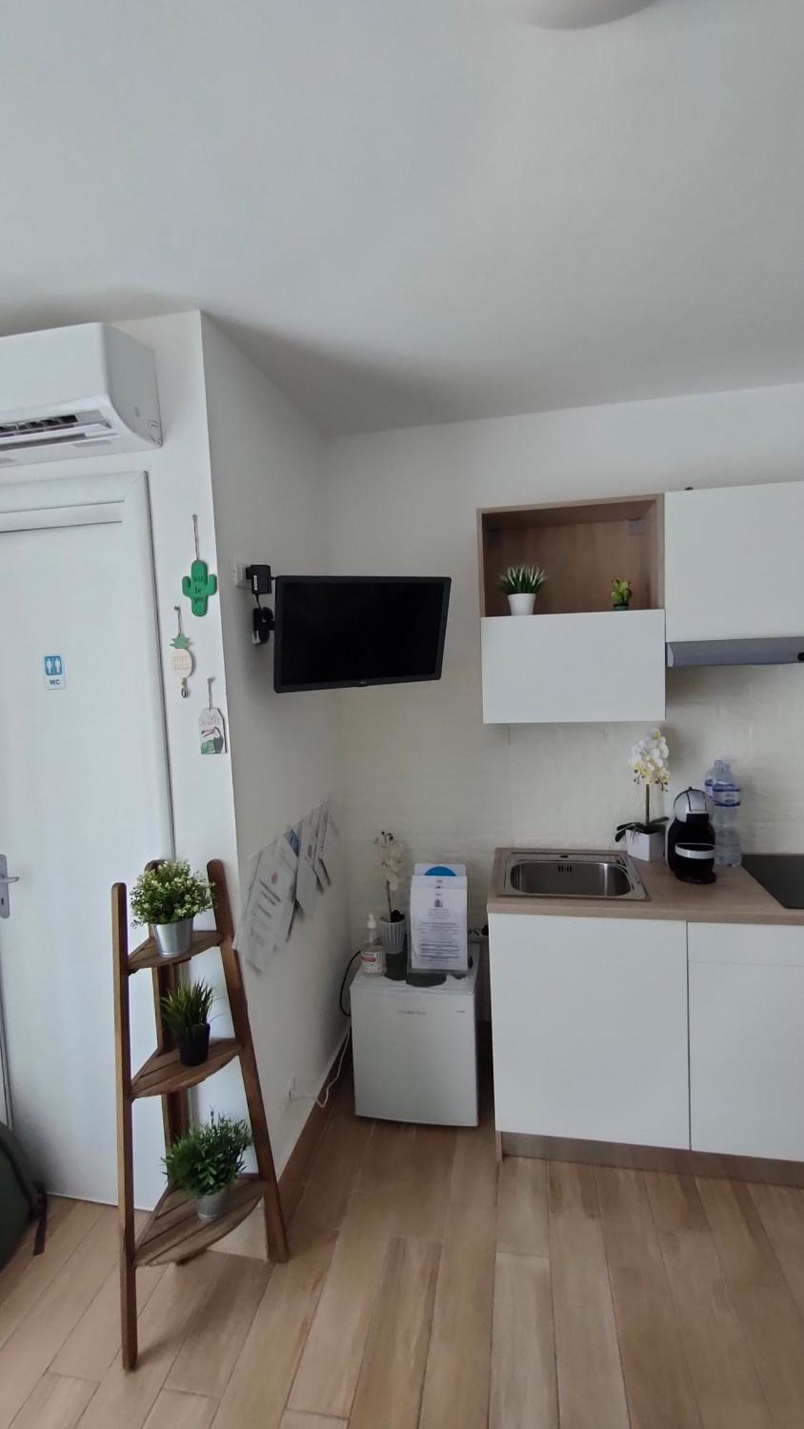 巴勒莫 La Camera Di Stella - Ai Normanni酒店 外观 照片