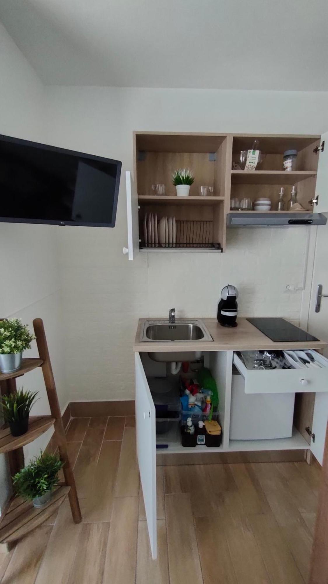 巴勒莫 La Camera Di Stella - Ai Normanni酒店 外观 照片